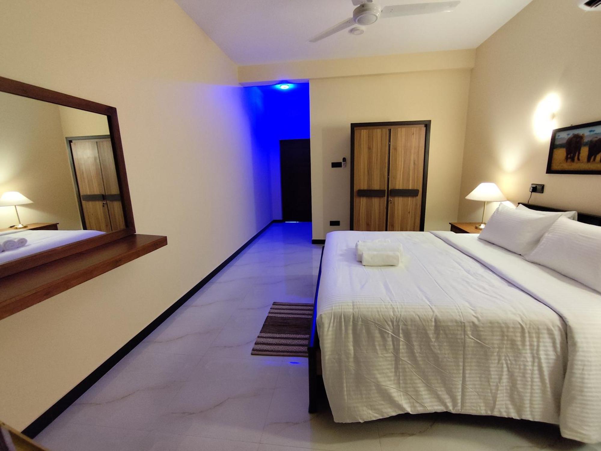 Villa Infinity Negombo Luaran gambar